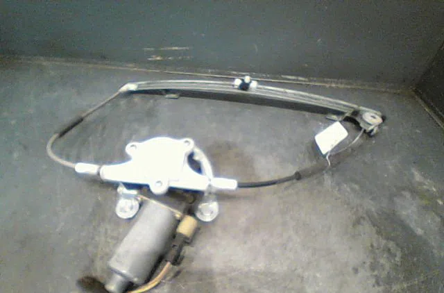 Mecanisme  moteur lève-glace avant droit Renault MEGANE I (BA0-1_) 1.4 16v (ba0d, ba1h, ba0w, ba10) (1999-2003) occasion