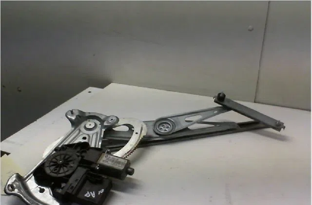 Mecanisme  moteur lève-glace avant droit RENAULT MEGANE III Phase 1 11-2008--01-2012 1.5 DCI 105ch occasion