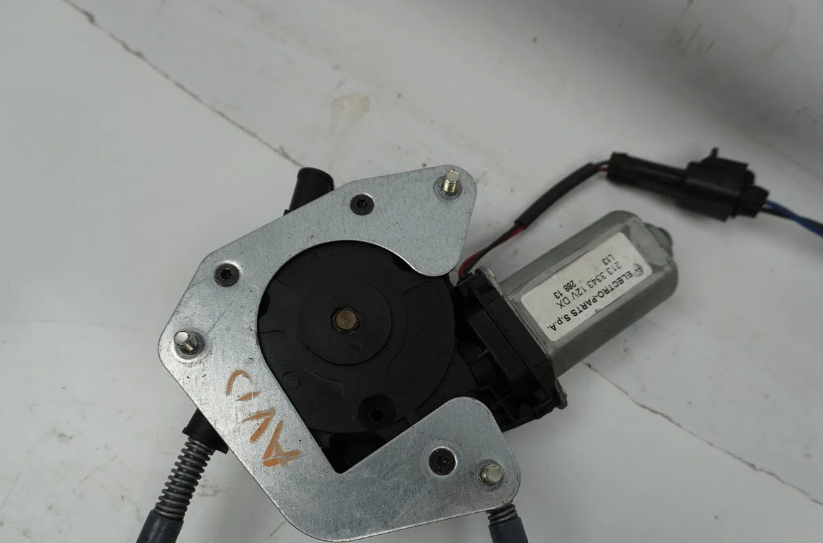 Mecanisme  moteur lève-glace avant droit Renault MEGANE Scenic (JA0-1_) 1.9 d (ja0j) (1997-1999) occasion