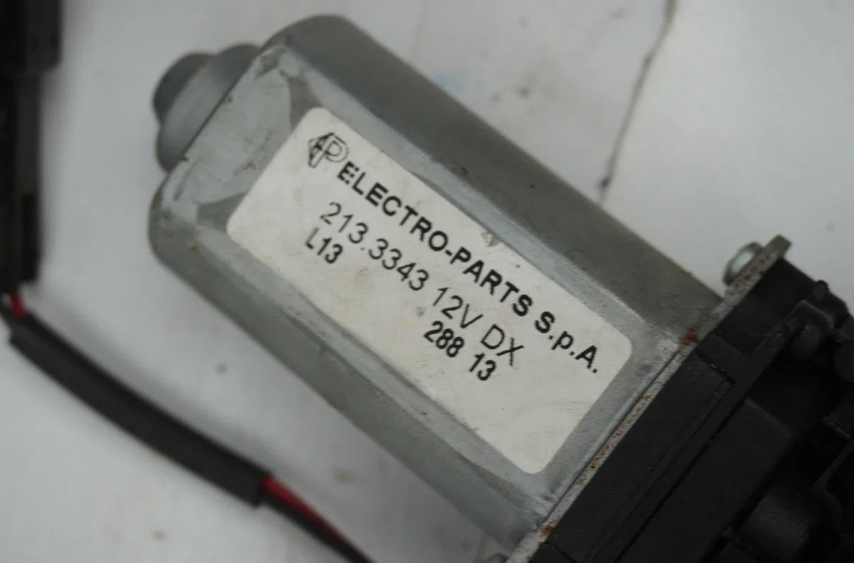 Mecanisme  moteur lève-glace avant droit Renault MEGANE Scenic (JA0-1_) 1.9 d (ja0j) (1997-1999) occasion