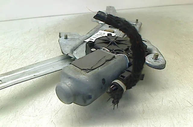 Mecanisme  moteur lève-glace avant droit Renault SAFRANE II (B54_) 2.5 20v (b54f) (1996-2000) occasion