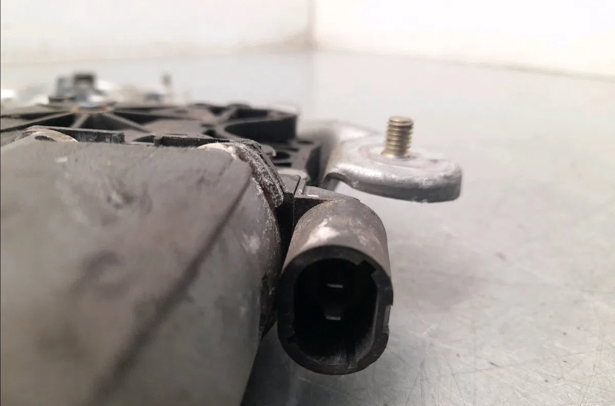 Mecanisme  moteur lève-glace avant droit RENAULT SAFRANE occasion