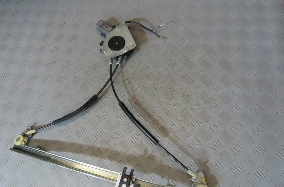 Mecanisme + moteur lève-glace avant droit RENAULT SCENIC 2000 occasion