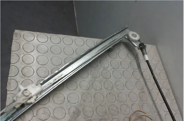 Mecanisme  moteur lève-glace avant droit Renault SCÉNIC I Monospace (JA0-1_, FA0_) 1.6 (ja00, ja16, ja15, ja19, ja1v, ja