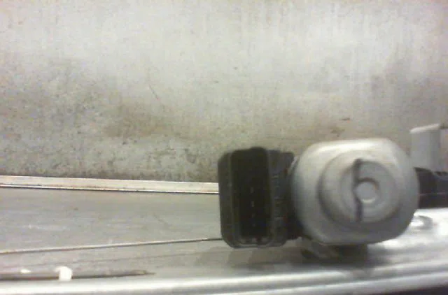 Mecanisme  moteur lève-glace avant droit Renault SCÉNIC II (JM0-1_) 1.9 dci (jm0g, jm12, jm1g, jm2c) (2003-2006) occasio