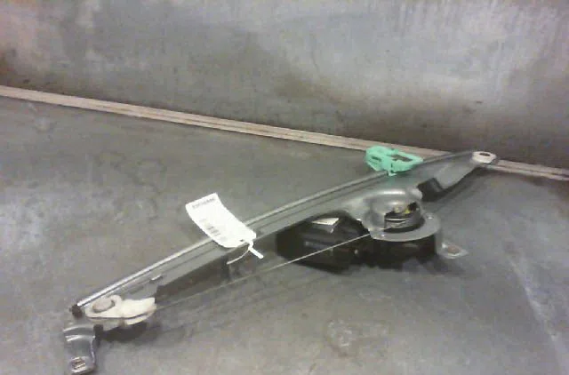 Mecanisme  moteur lève-glace avant droit Renault SCÉNIC II (JM0-1_) 1.9 dci (jm0g, jm12, jm1g, jm2c) (2003-2006) occasio