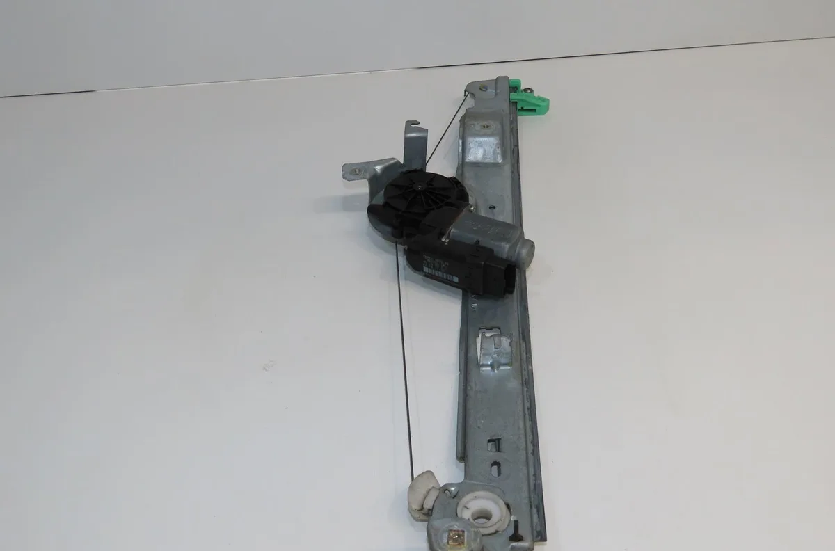 Mecanisme moteur lève-glace avant droit Renault SCÉNIC II (JM0-1_) 2.0 16v turbo (jm0w) (2004-2008) occasion