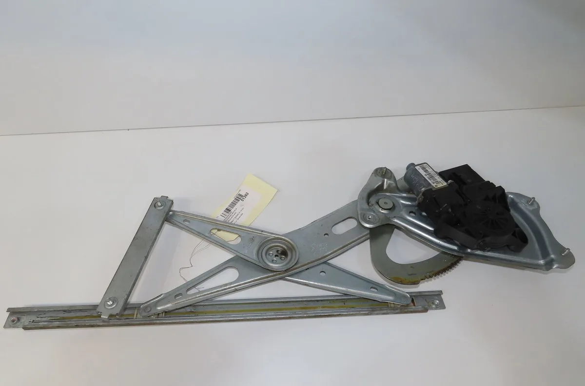 Mecanisme  moteur lève-glace avant droit Renault SCÉNIC III (JZ0-1_) 1.9 dci (jz0j, jz1j, jz1k, jz1s) (2009) occasion