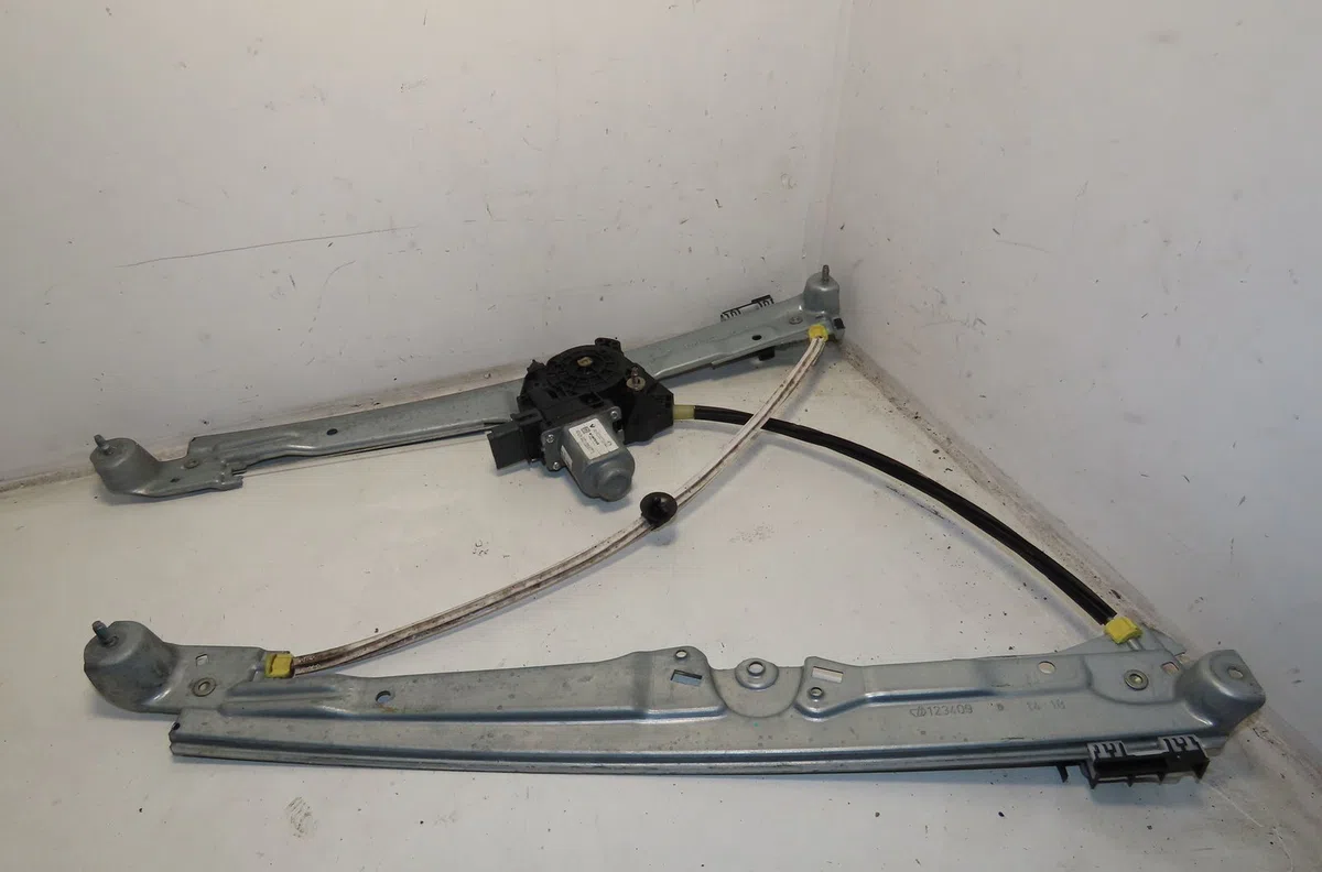 Mecanisme  moteur lève-glace avant droit Renault SCÉNIC IV (J9_) 1.3 tce 140 (2018) occasion