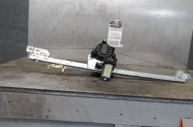 Mecanisme  moteur lève-glace avant droit RENAULT TRAFIC 2  TRAFIC 2 PHASE 2 occasion