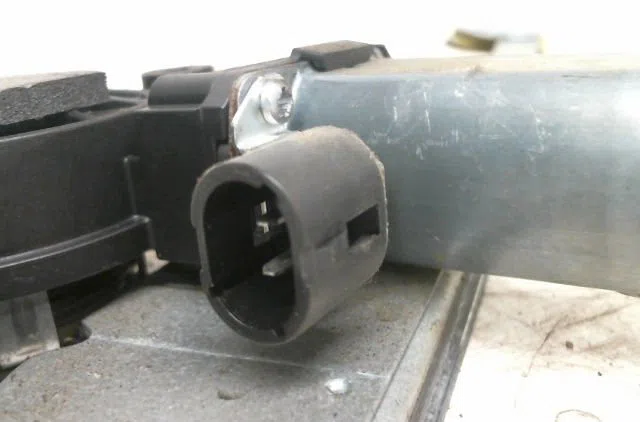 Mecanisme  moteur lève-glace avant droit Renault TRAFIC II Camionnette (FL) 2.0 dci 115 (fl01, fl0u) (2006) occasion