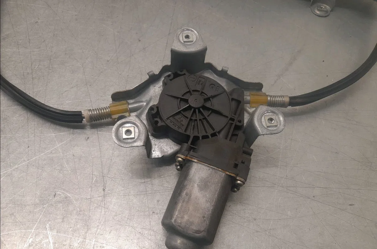 Mecanisme  moteur lève-glace avant droit Renault TWINGO II (CN0_) 1.2 turbo (cn0c, cn0f) (2007-2014) occasion