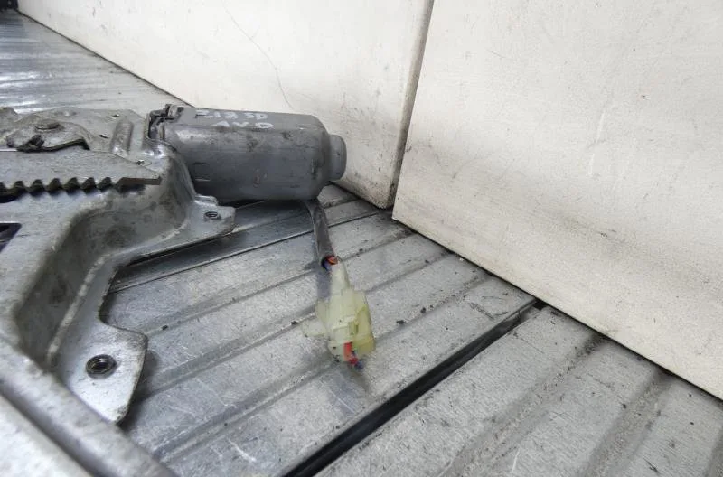 Mecanisme moteur lève-glace avant droit ROVER 200 2 occasion