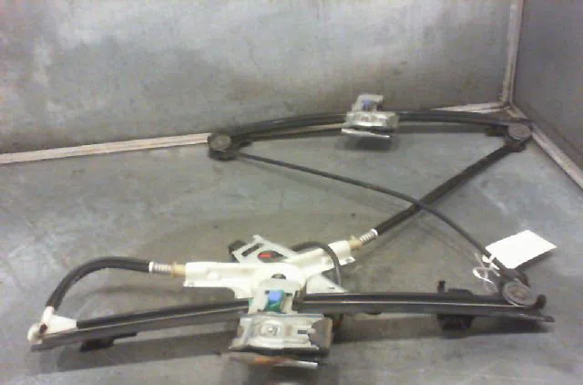 Mecanisme  moteur lève-glace avant droit SEAT CORDOBA occasion