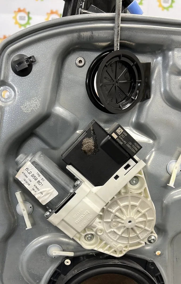 Mecanisme moteur lève-glace avant droit SEAT IBIZA 3 PHASE 2 occasion