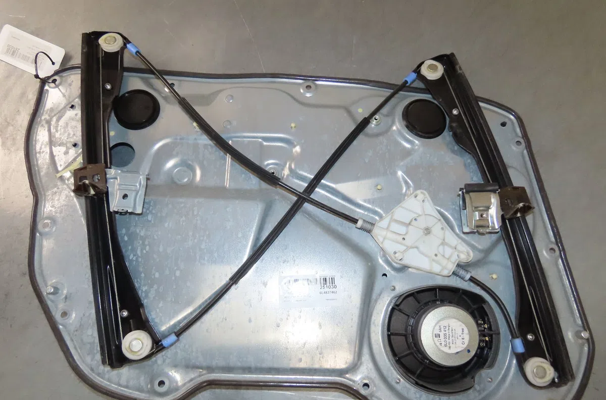 Mecanisme  moteur lève-glace avant droit Seat IBIZA III (6L1) 1.4 16v (2002-2007) occasion