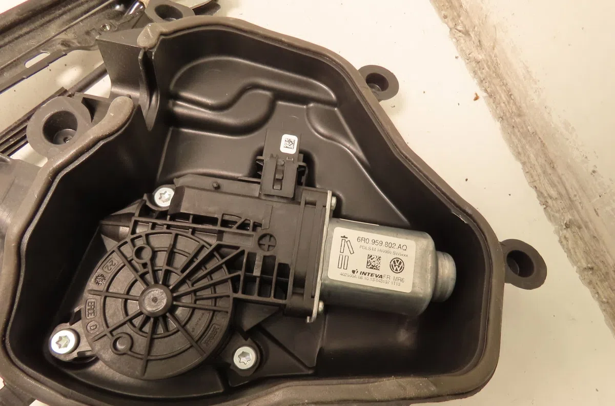 Mecanisme  moteur lève-glace avant droit Seat IBIZA IV (6J5, 6P1) 1.2 tdi (2010-2015) occasion