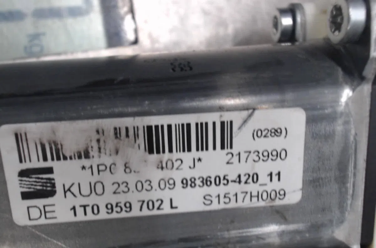Mecanisme  moteur lève-glace avant droit Seat LEON (1P1) 1.9 tdi (2005-2010) 5 portes occasion