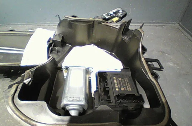 Mecanisme  moteur lève-glace avant droit Seat LEON (1P1) 1.9 tdi (2005-2010) 5 portes occasion