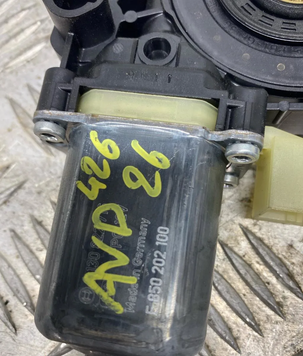 Mecanisme  moteur lève-glace avant droit SEAT LEON 3 PHASE 2 occasion