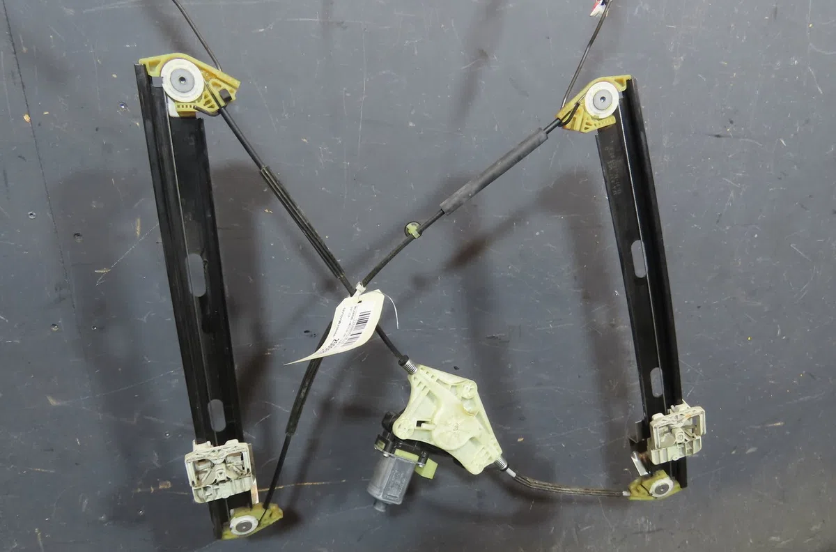 Mecanisme  moteur lève-glace avant droit Seat LEON (5F1) 1.2 tsi (2012-2018) occasion