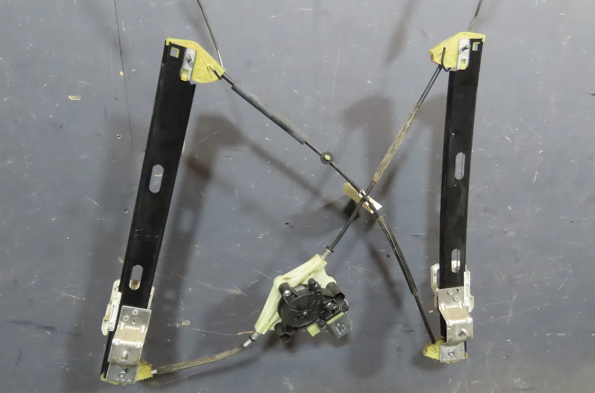 Mecanisme  moteur lève-glace avant droit Seat LEON (5F1) 1.2 tsi (2012-2018) occasion