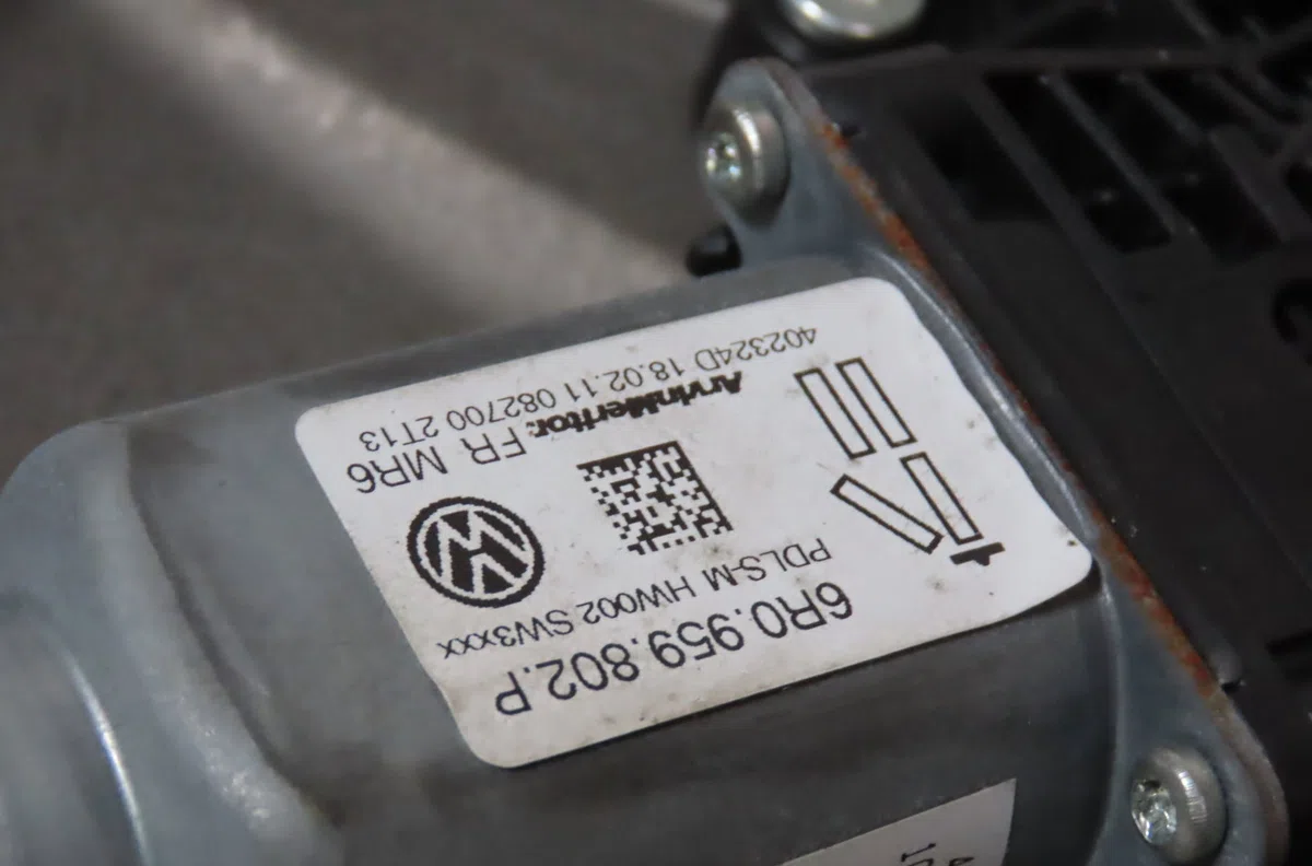 Mecanisme  moteur lève-glace avant droit Skoda FABIA II Combi (545) 1.2 tdi (2010-2014) occasion
