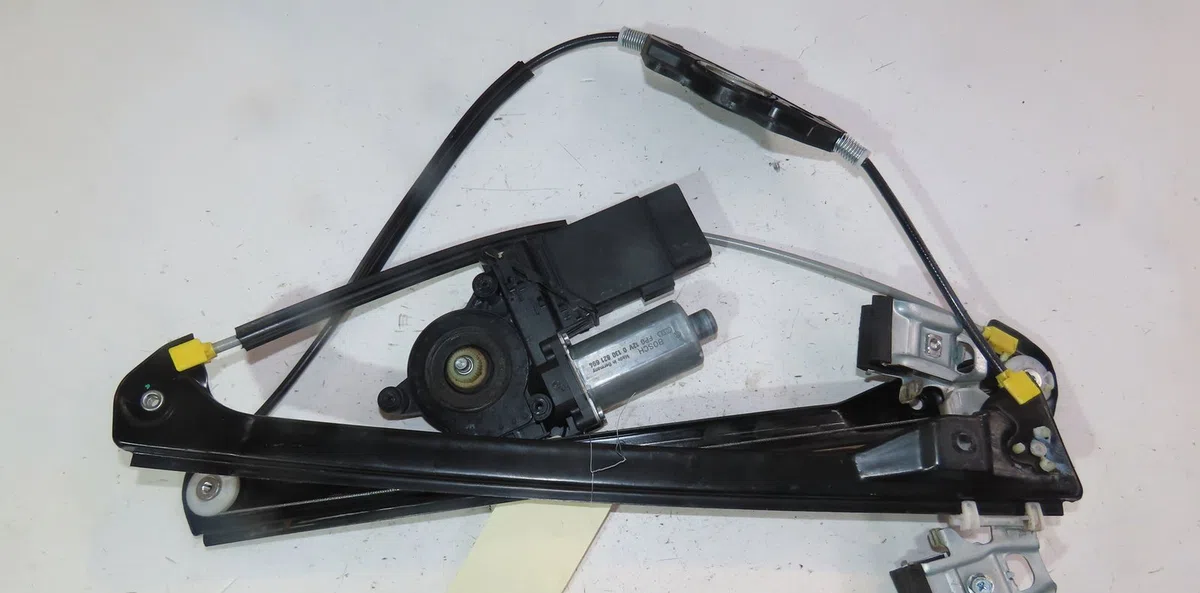 Mecanisme  moteur lève-glace avant droit Skoda SUPERB I (3U4) 1.9 tdi (2001-2008) occasion