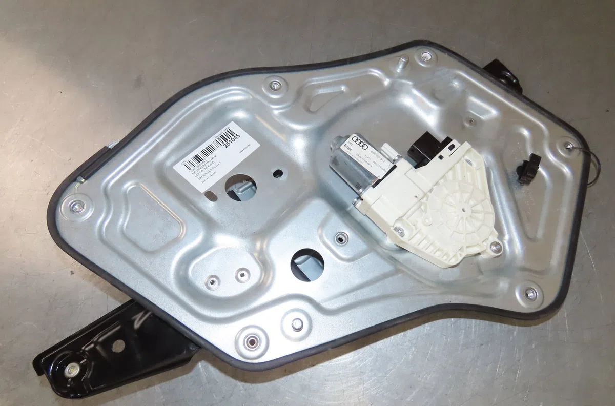 Mecanisme  moteur lève-glace avant droit Skoda YETI (5L) 2.0 tdi (2011-2017) occasion