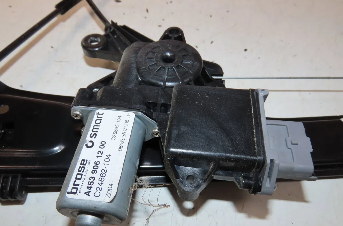 Mecanisme  moteur lève-glace avant droit Smart FORTWO Coupé (453) Electric drive (453.391) (2017) occasion