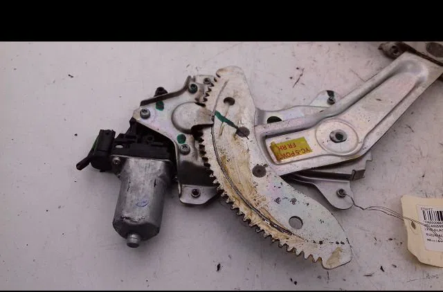 Mecanisme  moteur lève-glace avant droit Suzuki ALTO VII (GF) 1.0 (amf310) (2009) occasion