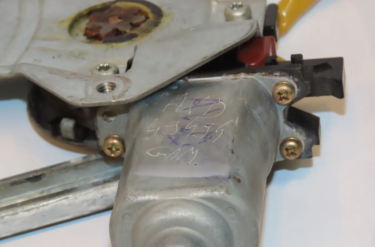 Mecanisme  moteur lève-glace avant droit Suzuki IGNIS II (MH) 1.5 4x4 (rm415) (2003) occasion