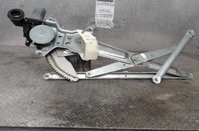 Mecanisme  moteur lève-glace avant droit SUZUKI SWIFT 3  SWIFT 3 occasion