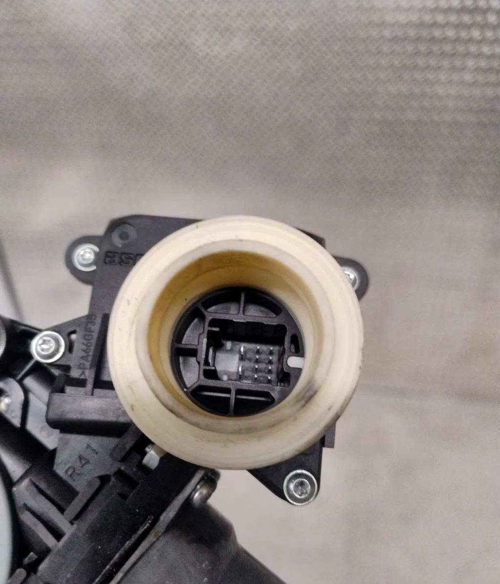 Mecanisme  moteur lève-glace avant droit Toyota AURIS (_E15_) 2.0 d-4d (ade150_) (2006-2012) occasion