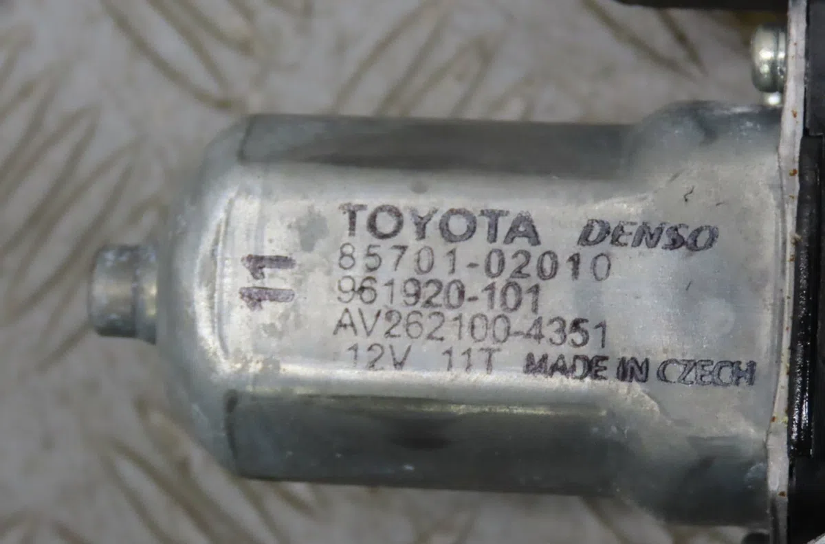 Mecanisme  moteur lève-glace avant droit Toyota AVENSIS Break (_T27_) 1.6 d4-d (wwt270_) (2015-2018) occasion
