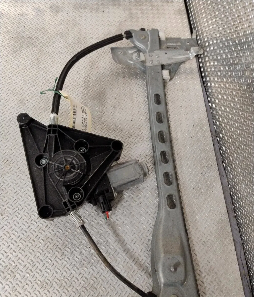 Mecanisme  moteur lève-glace avant droit TOYOTA AYGO 2  AYGO 2 PHASE 1 occasion
