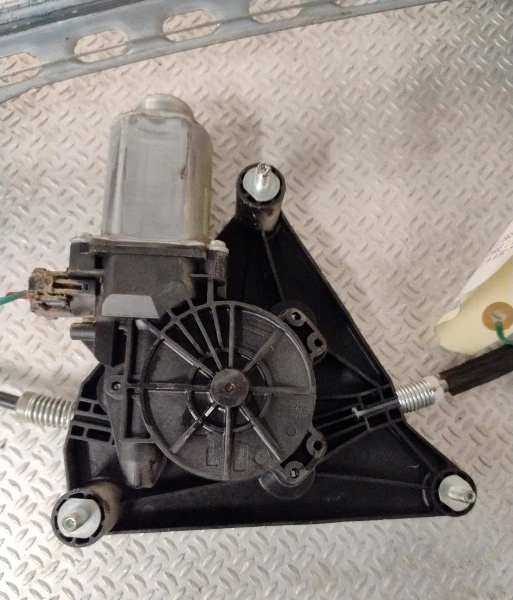 Mecanisme  moteur lève-glace avant droit TOYOTA AYGO 2  AYGO 2 PHASE 1 occasion