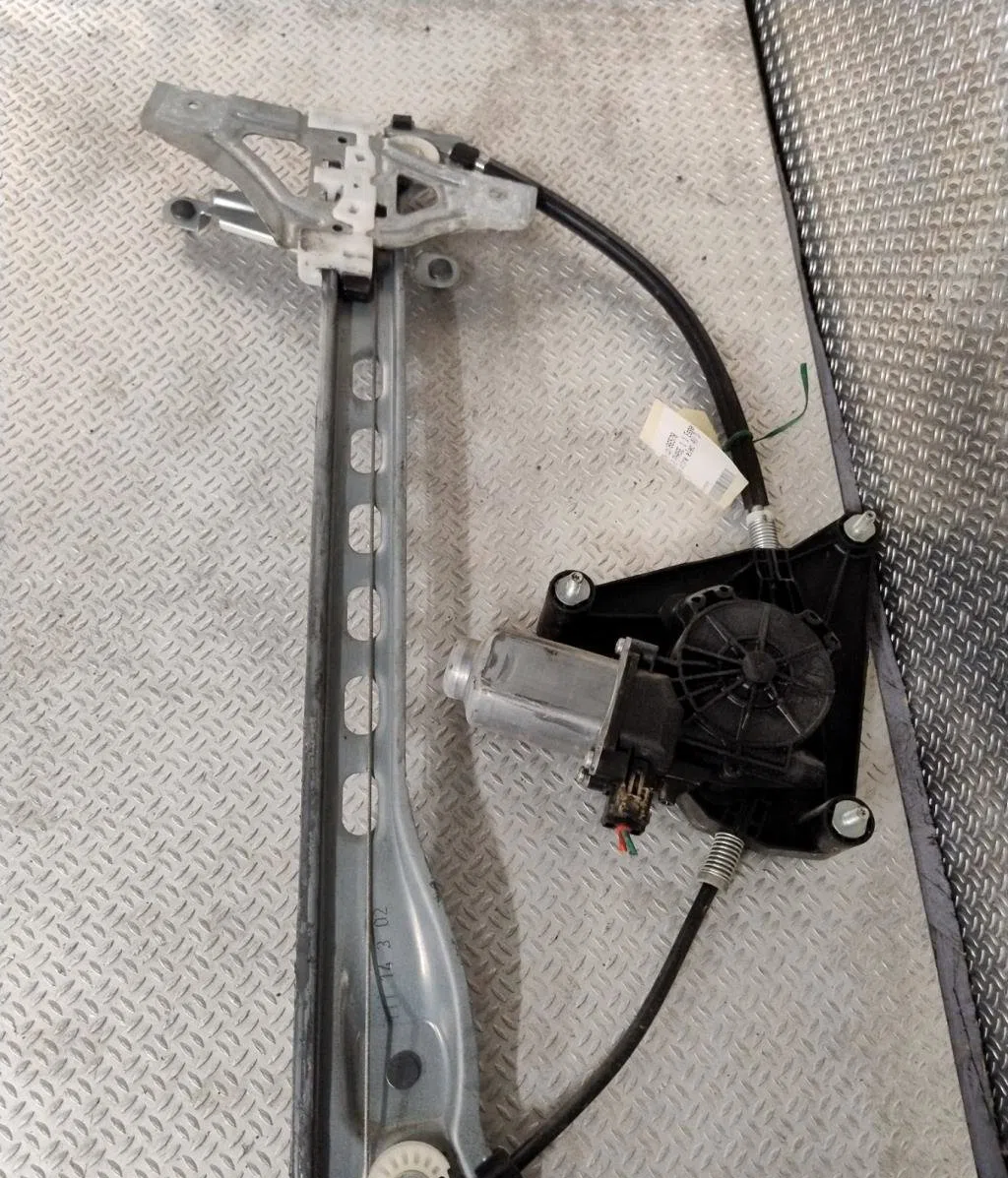 Mecanisme  moteur lève-glace avant droit TOYOTA AYGO 2  AYGO 2 PHASE 1 occasion