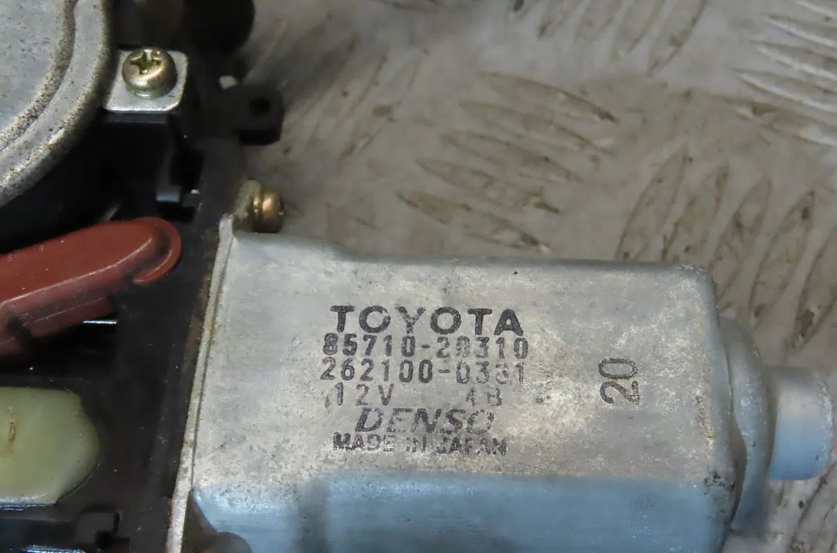 Mecanisme  moteur lève-glace avant droit TOYOTA CELICA occasion