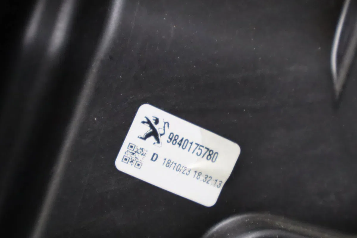 Mecanisme  moteur lève-glace avant droit Toyota PROACE CITY Camionnette-Monospace 1.5 d-4d 130 (bpzma) (2019) occasion