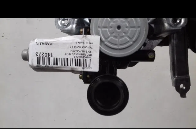 Mecanisme  moteur lève-glace avant droit Toyota YARIS (_P1_) 1.0 (scp10_) (1999-2005) occasion