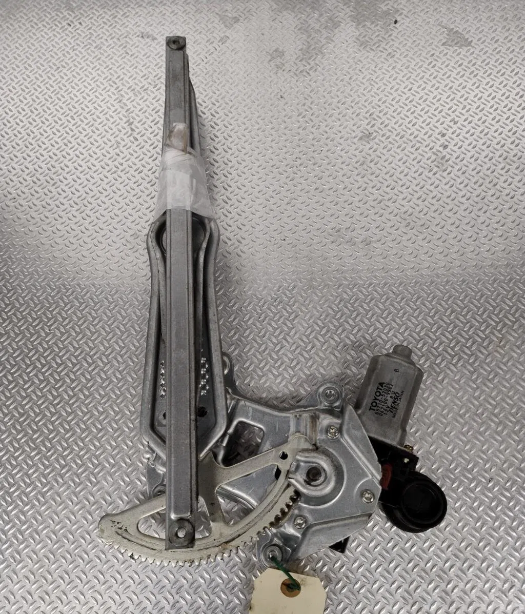 Mecanisme  moteur lève-glace avant droit Toyota YARIS (_P1_) 1.3 (ncp10_, scp12_) (1999-2005) occasion