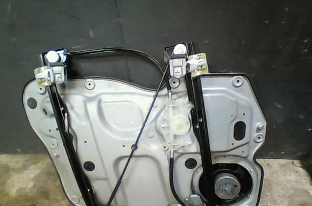 Mecanisme  moteur lève-glace avant droit Volkswagen CADDY III Monospace (2KB, 2KJ, 2CB, 2CJ) 1.9 tdi (2004-2010) occasio