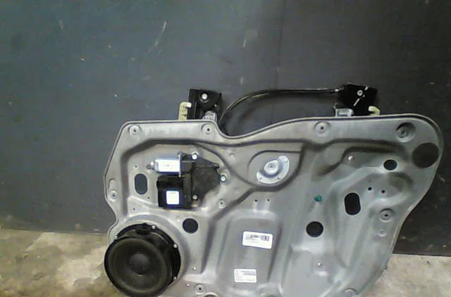 Mecanisme  moteur lève-glace avant droit Volkswagen CADDY III Monospace (2KB, 2KJ, 2CB, 2CJ) 1.9 tdi (2004-2010) occasio