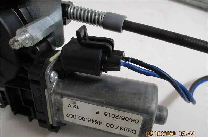 Mecanisme  moteur lève-glace avant droit VOLKSWAGEN FOX occasion