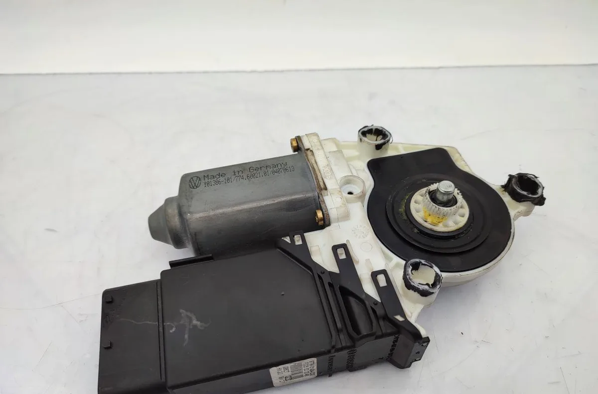Mecanisme  moteur lève-glace avant droit VOLKSWAGEN GOLF 4 occasion