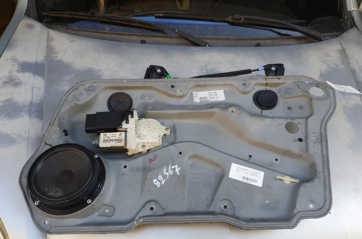 Mecanisme moteur lève-glace avant droit VOLKSWAGEN GOLF 4 occasion