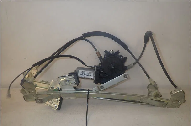 Mecanisme  moteur lève-glace avant droit Volkswagen GOLF III (1H1) 1.9 td, gtd (1991-1997) occasion