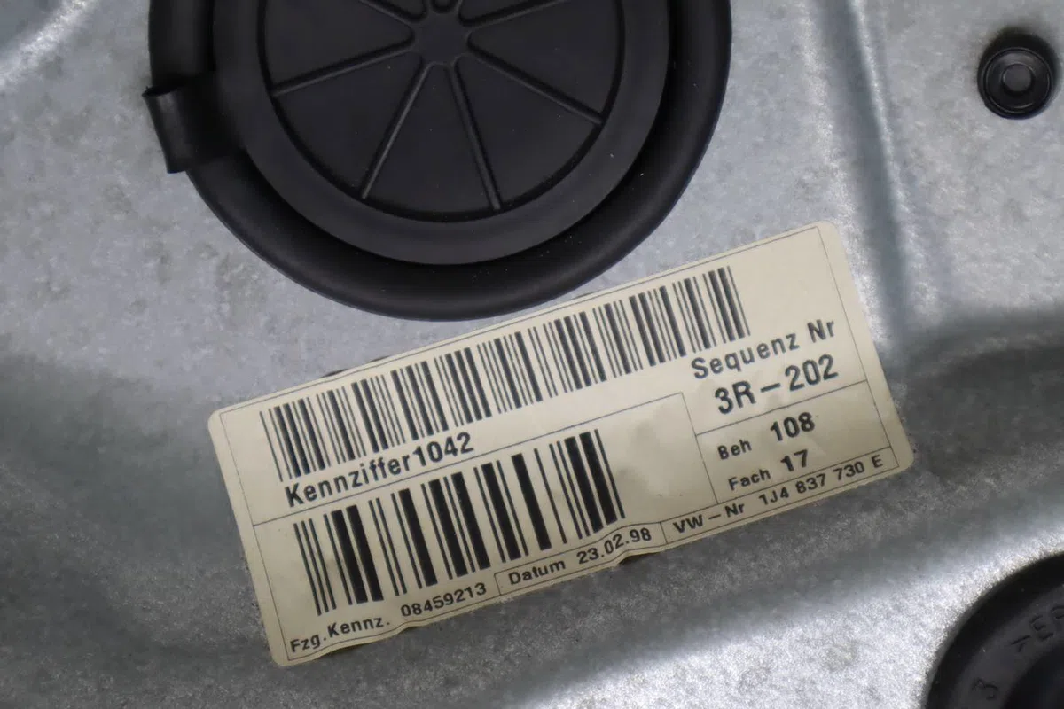 Mecanisme  moteur lève-glace avant droit VOLKSWAGEN GOLF IV  1.9 TDI 110ch occasion
