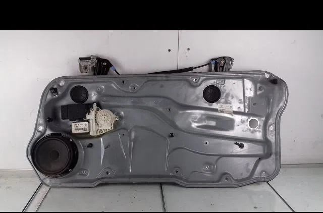 Mecanisme  moteur lève-glace avant droit Volkswagen GOLF IV (1J1) 1.9 tdi (1997-2004) occasion